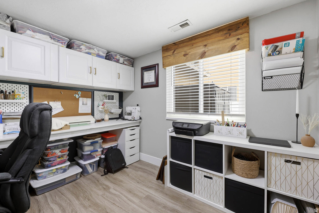 6708 S TICKLEGRASS RD West Jordan, UT 84081