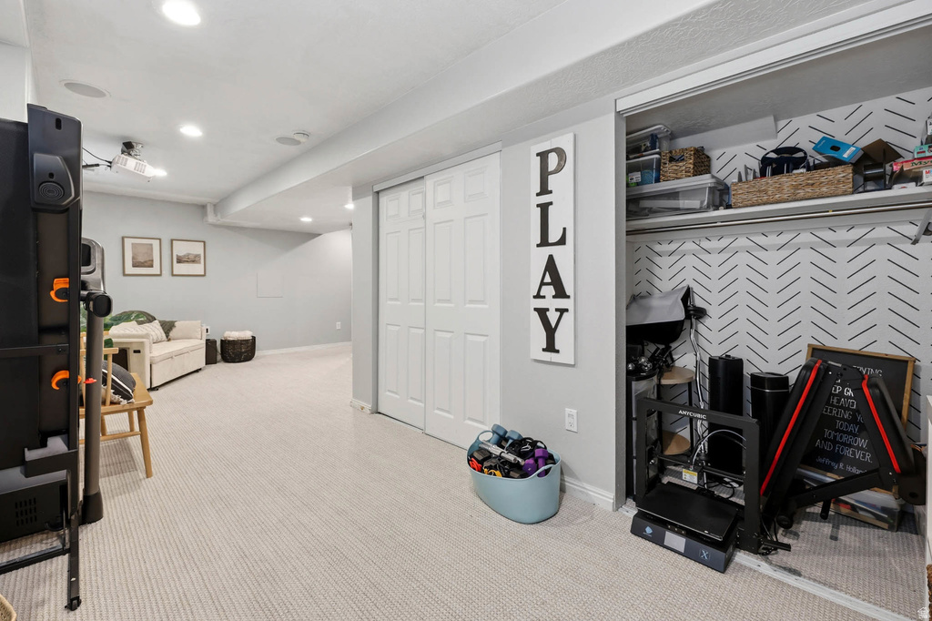 6708 S TICKLEGRASS RD West Jordan, UT 84081