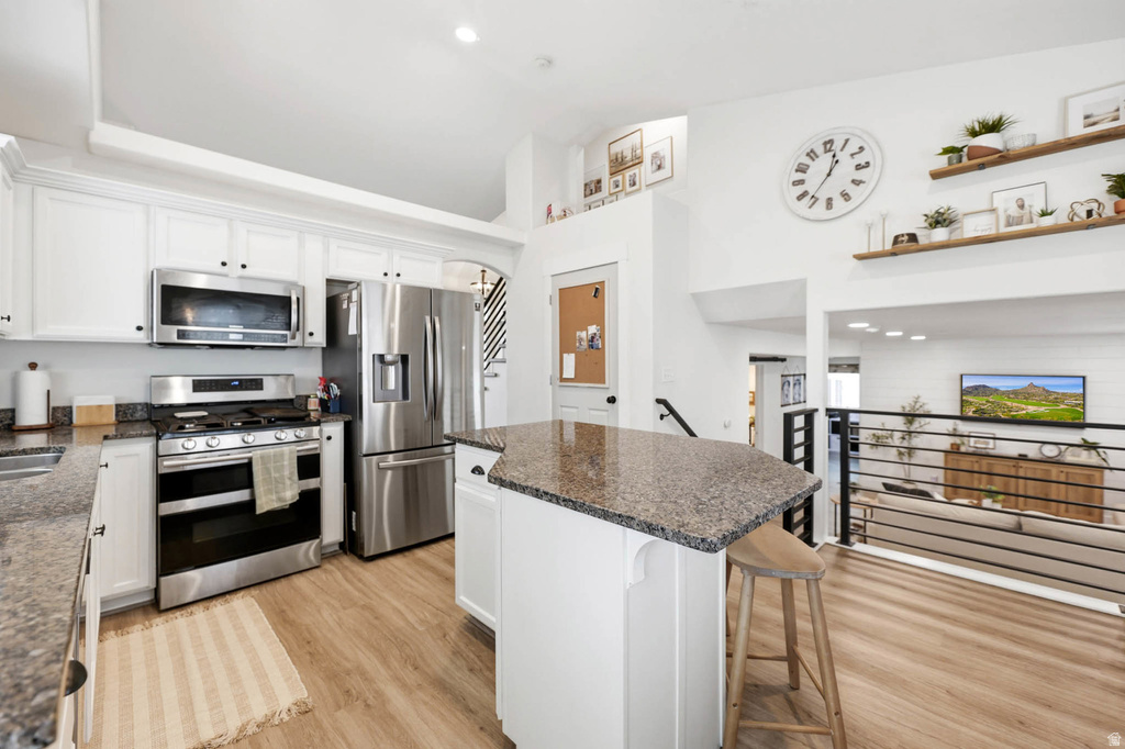 6708 S TICKLEGRASS RD West Jordan, UT 84081