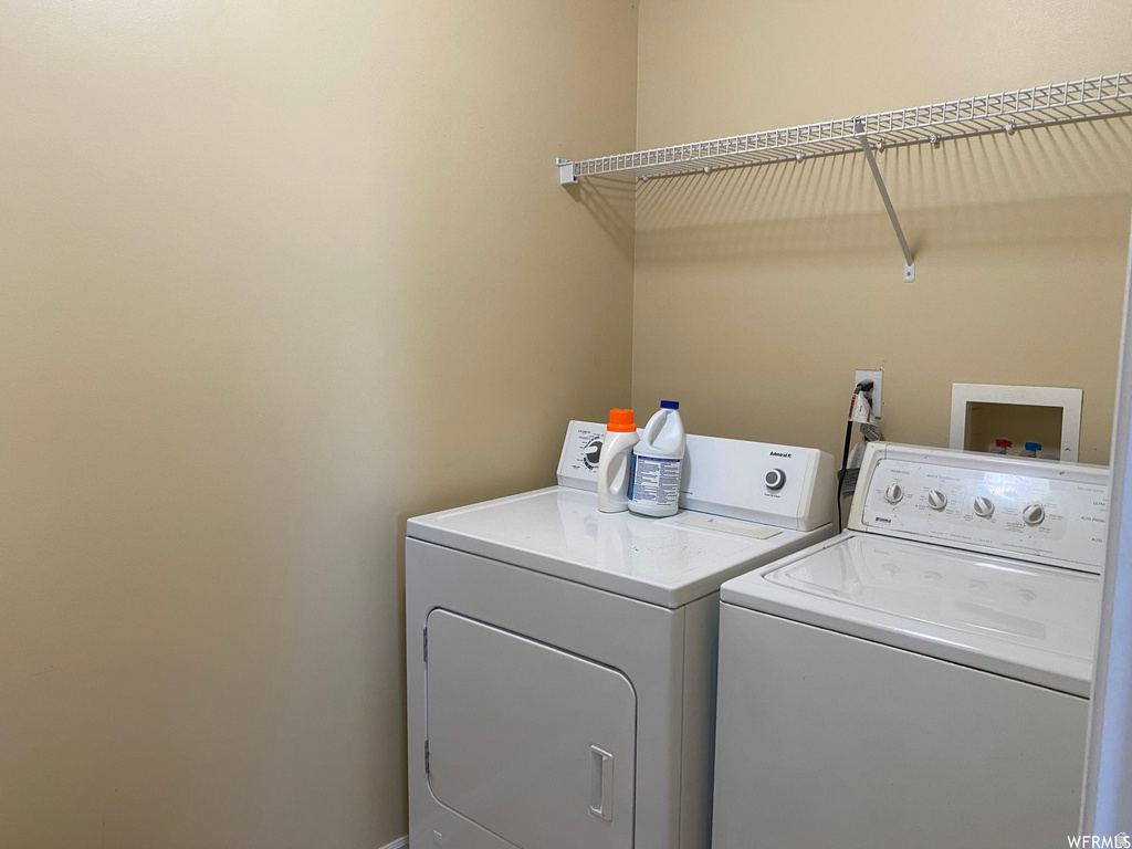 83 CANTERBURY CIR Logan, UT 84321