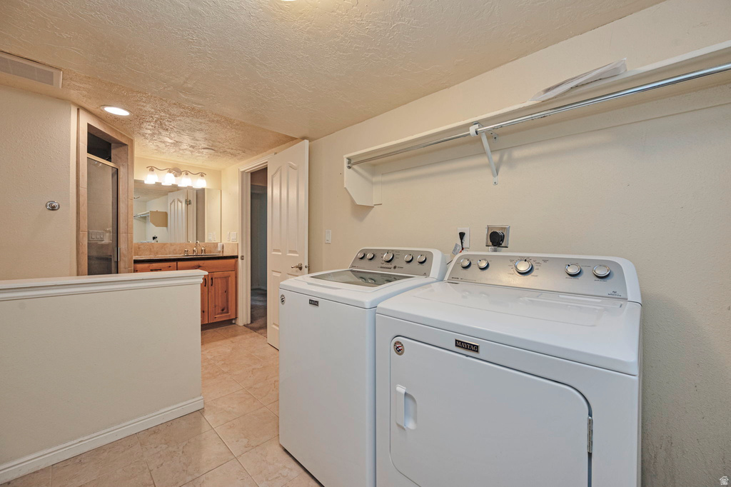 11463 S 2510 W South Jordan, UT 84095