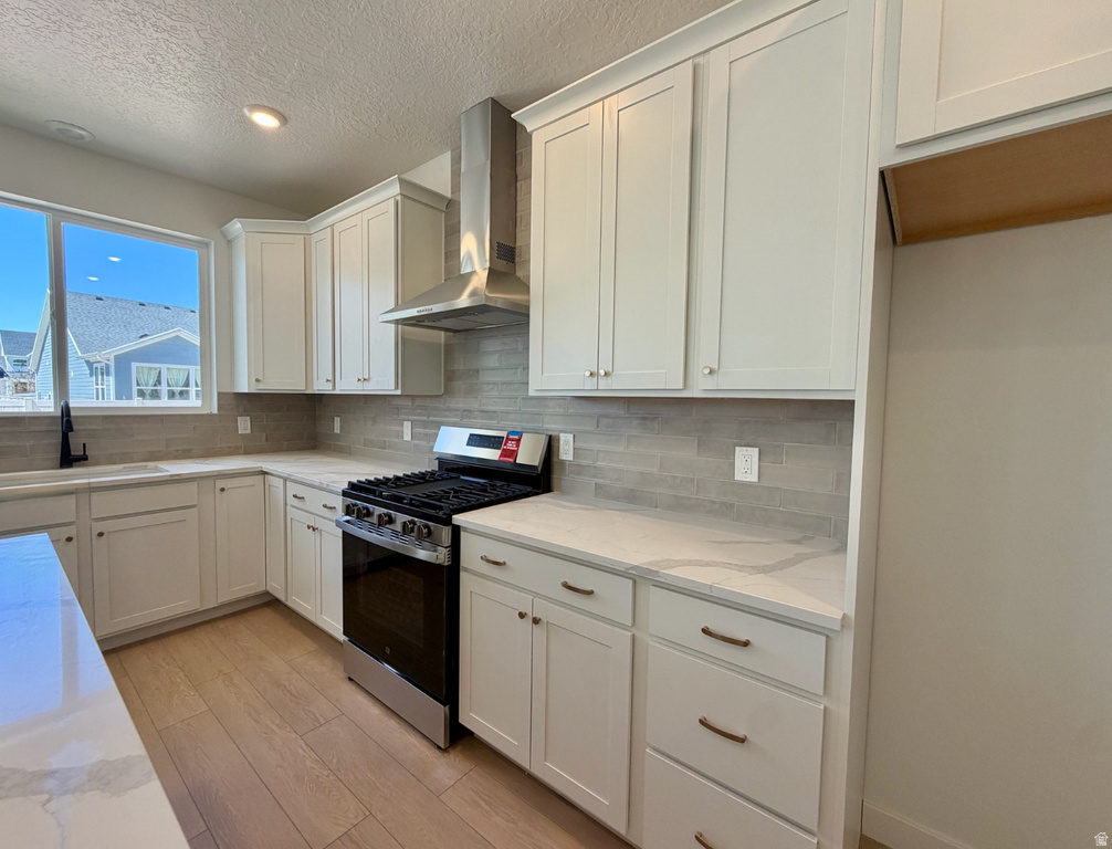 2945 N LONE PINE ST photo 2