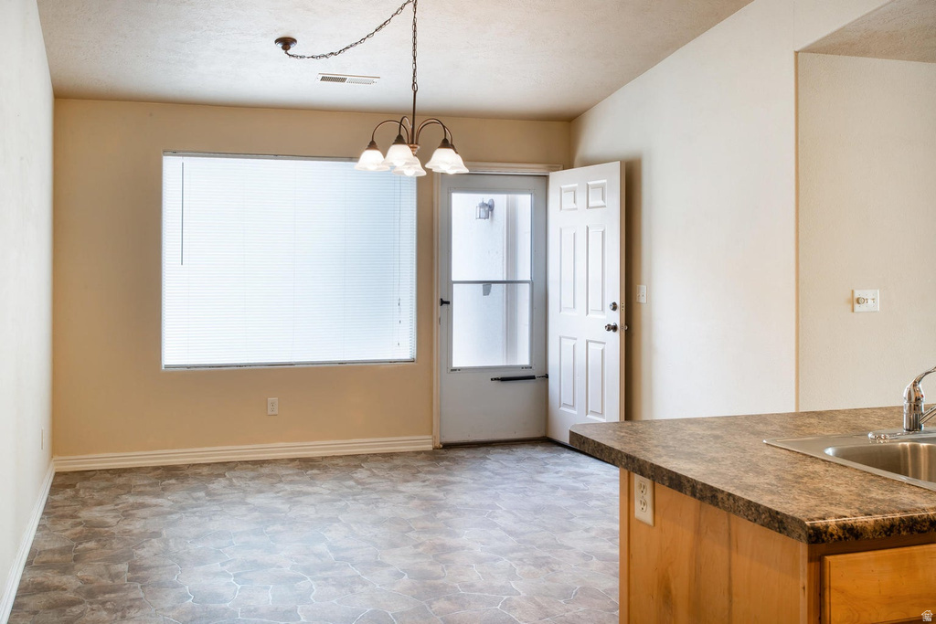 1330 N DIXIE DOWNS DR photo 5