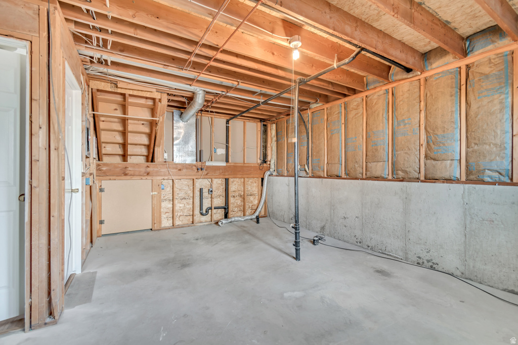 495 W 2550 N Harrisville, UT 84414