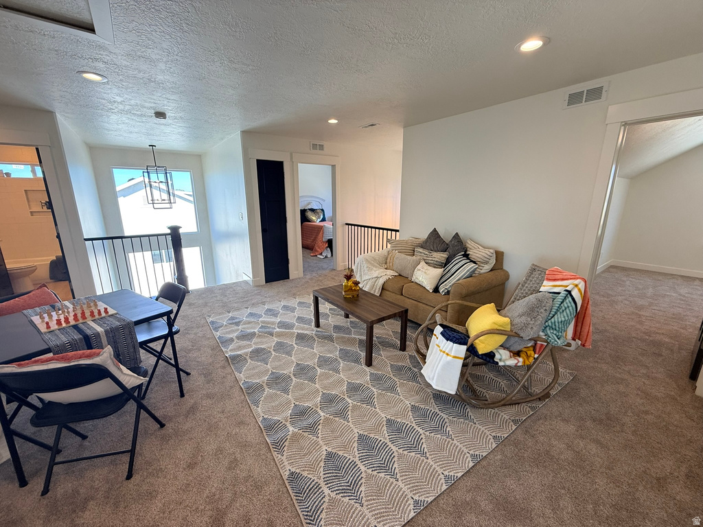 2405 W 3200 N Farr West, UT 84404