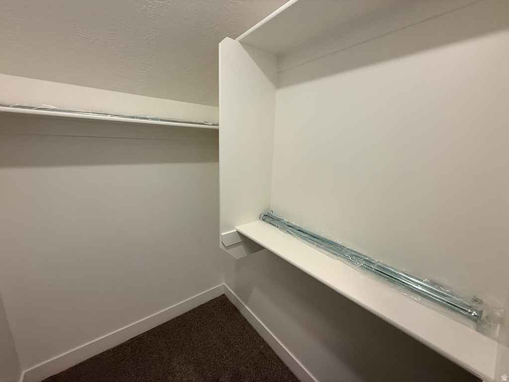 2405 W 3200 N Farr West, UT 84404
