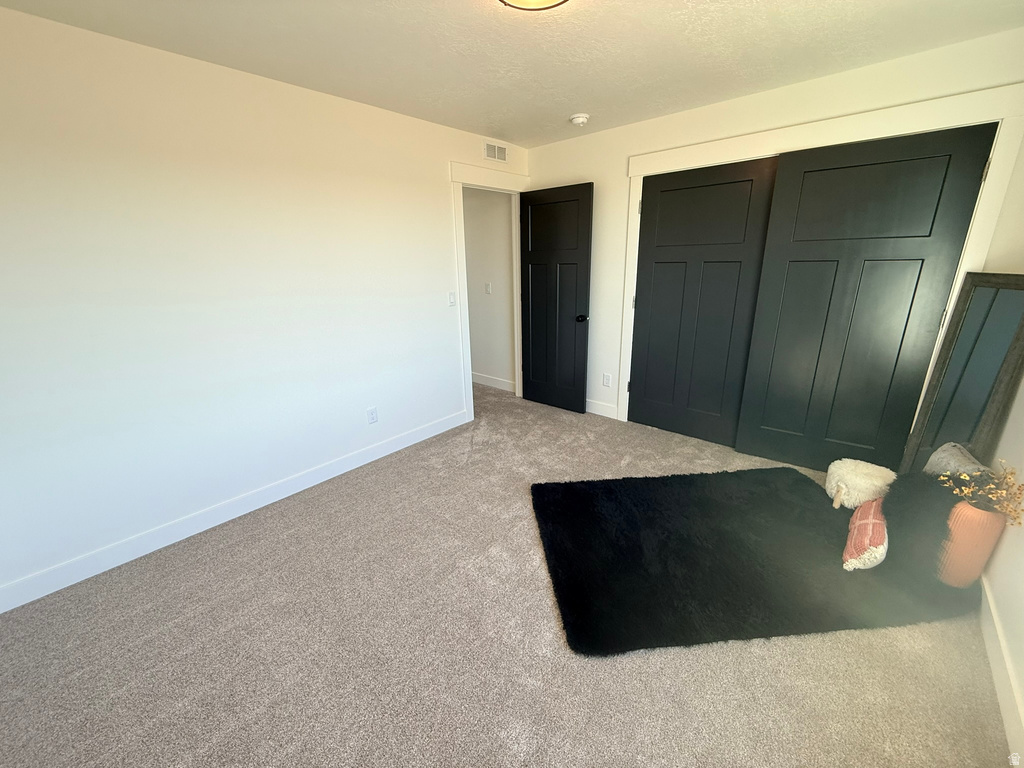 2405 W 3200 N Farr West, UT 84404