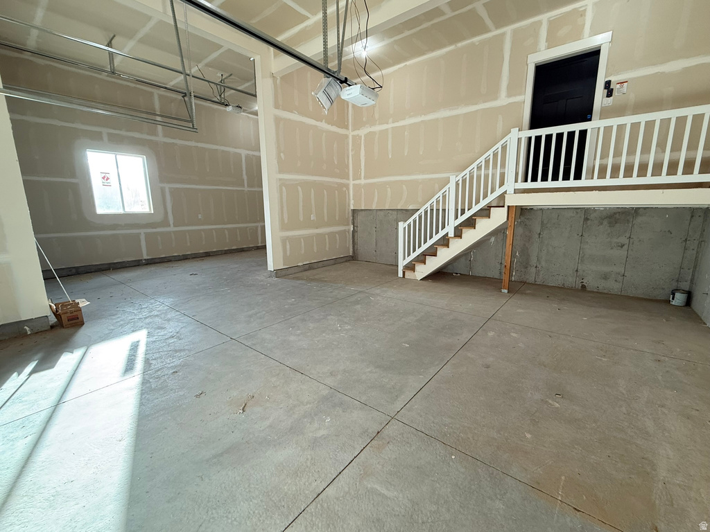2405 W 3200 N Farr West, UT 84404