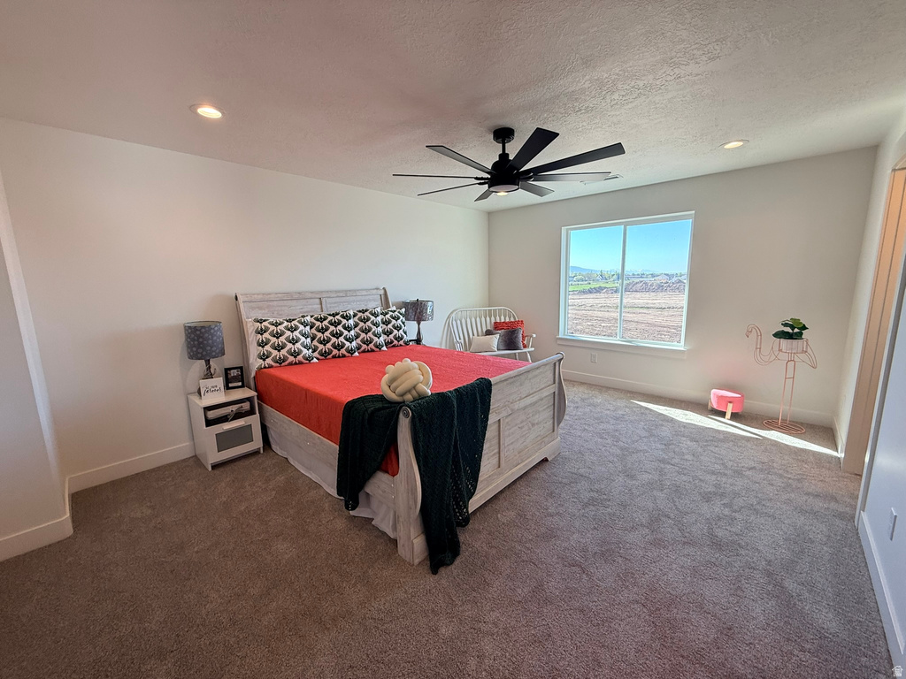 2405 W 3200 N Farr West, UT 84404