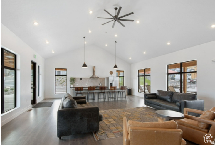 8546 W BOWIE DR Magna, UT 84044