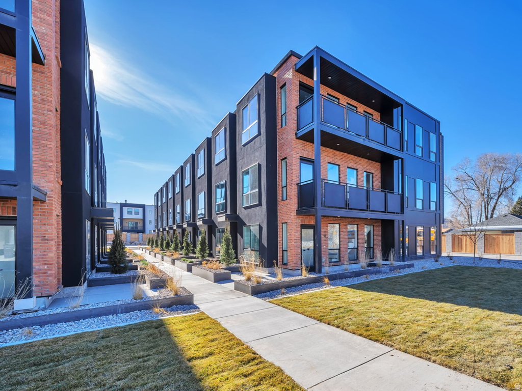 884 E ROWLEY DR #101 Millcreek, UT 84107