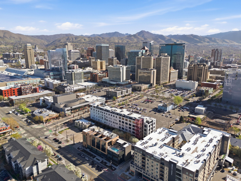 159 W 300 S #206 Salt Lake City, UT 84101