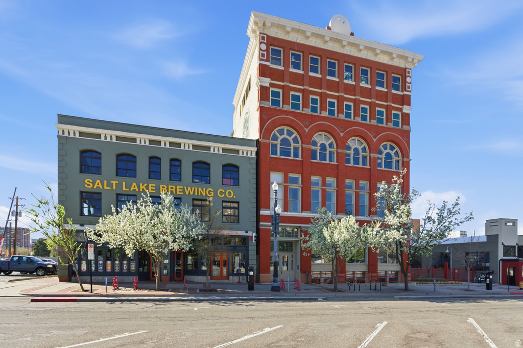 159 W 300 S #206 Salt Lake City, UT 84101