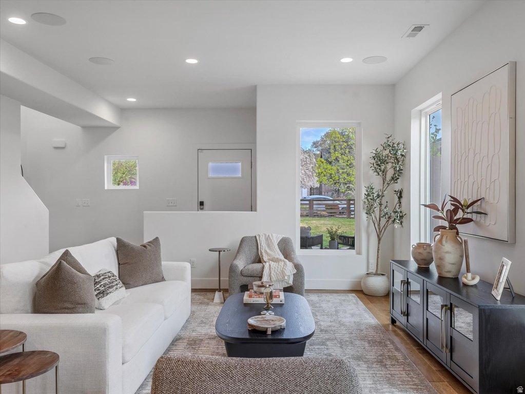 1738 S WINDSOR ST Salt Lake City, UT 84105