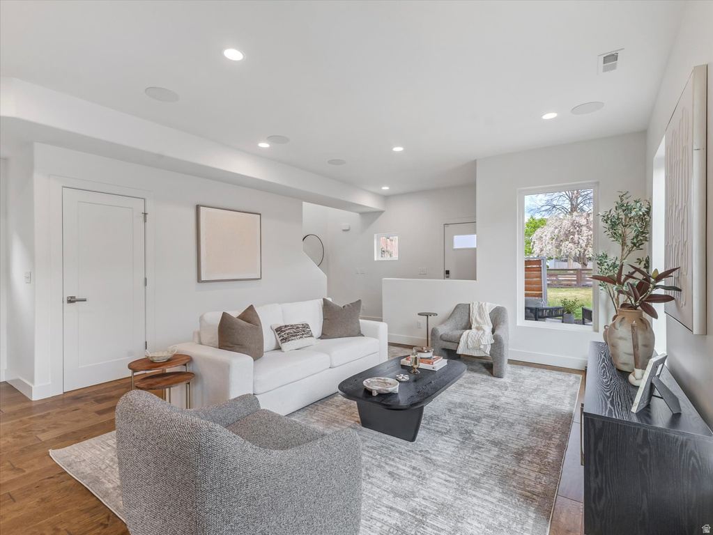 1738 S WINDSOR ST Salt Lake City, UT 84105