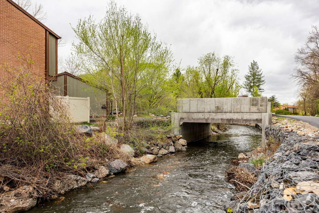 5384 S WILLOW LN #E Murray, UT 84107