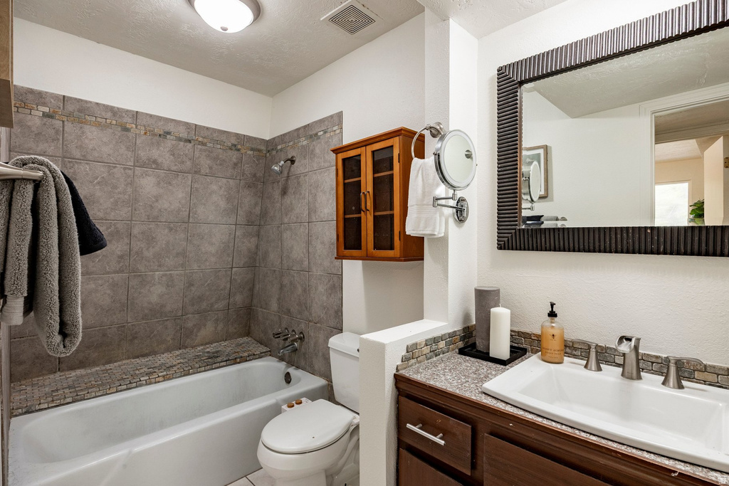 5384 S WILLOW LN #E Murray, UT 84107