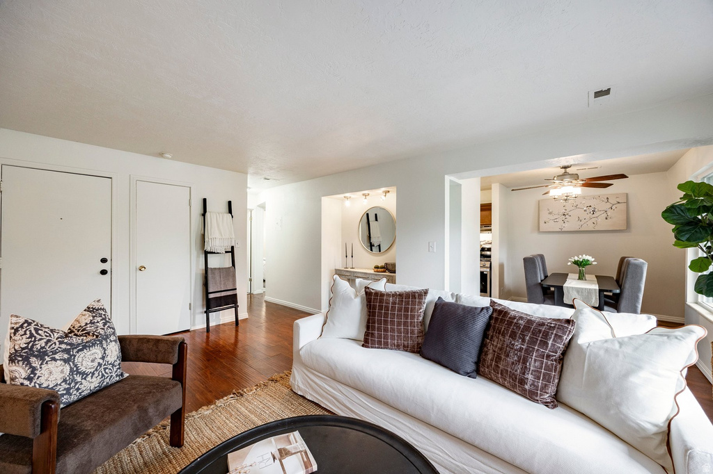 5384 S WILLOW LN #E Murray, UT 84107