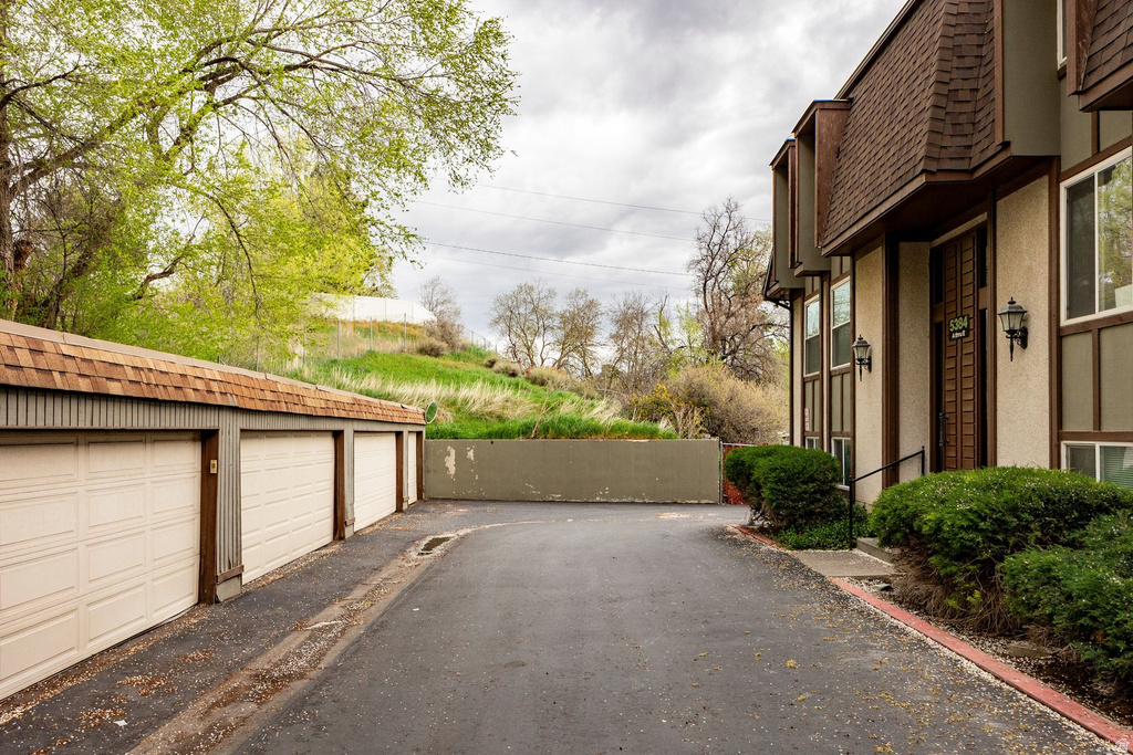 5384 S WILLOW LN #E Murray, UT 84107