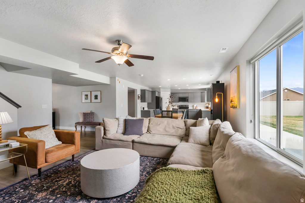 148 N 200 E Salem, UT 84653