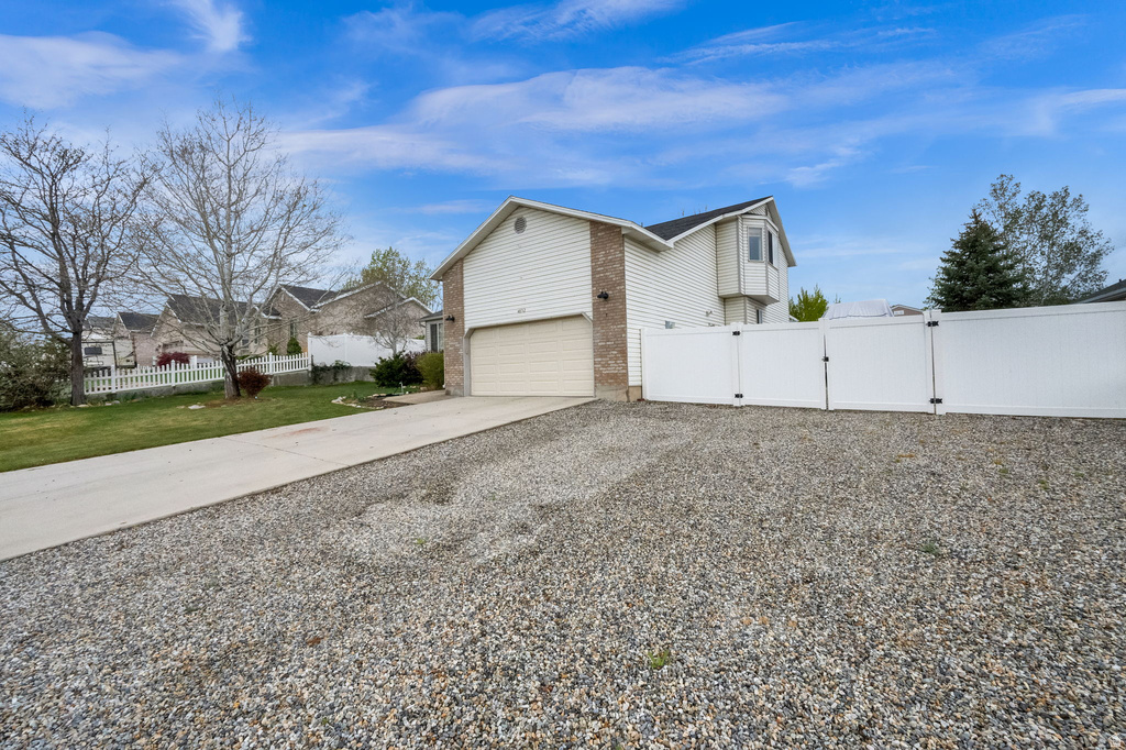4852 W MOUNTAIN LAUREL LN West Jordan, UT 84088