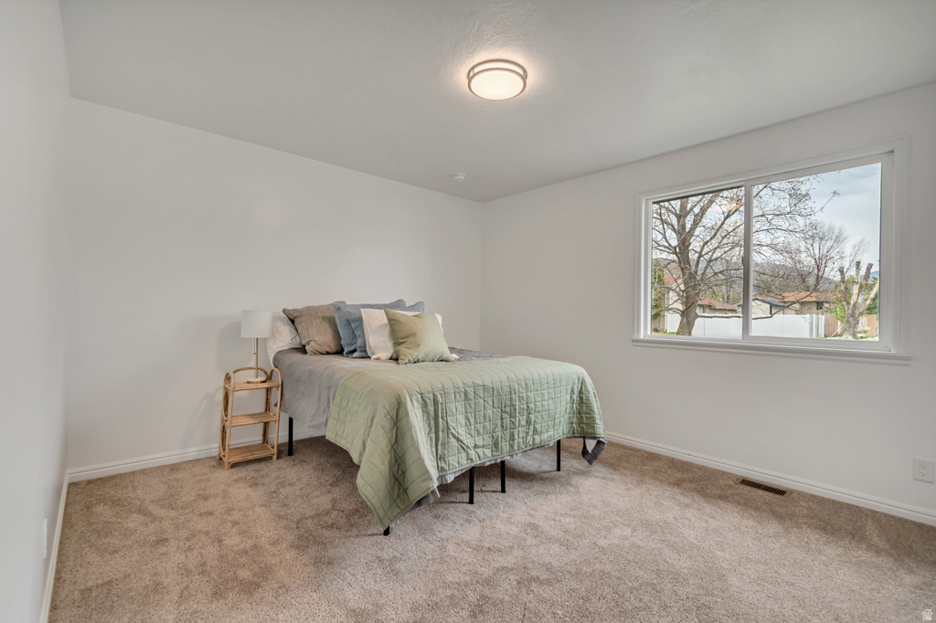 2575 N 2250 W Farr West, UT 84404