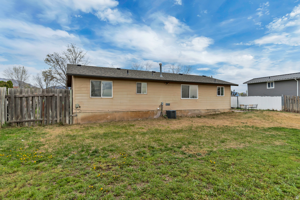 2575 N 2250 W Farr West, UT 84404