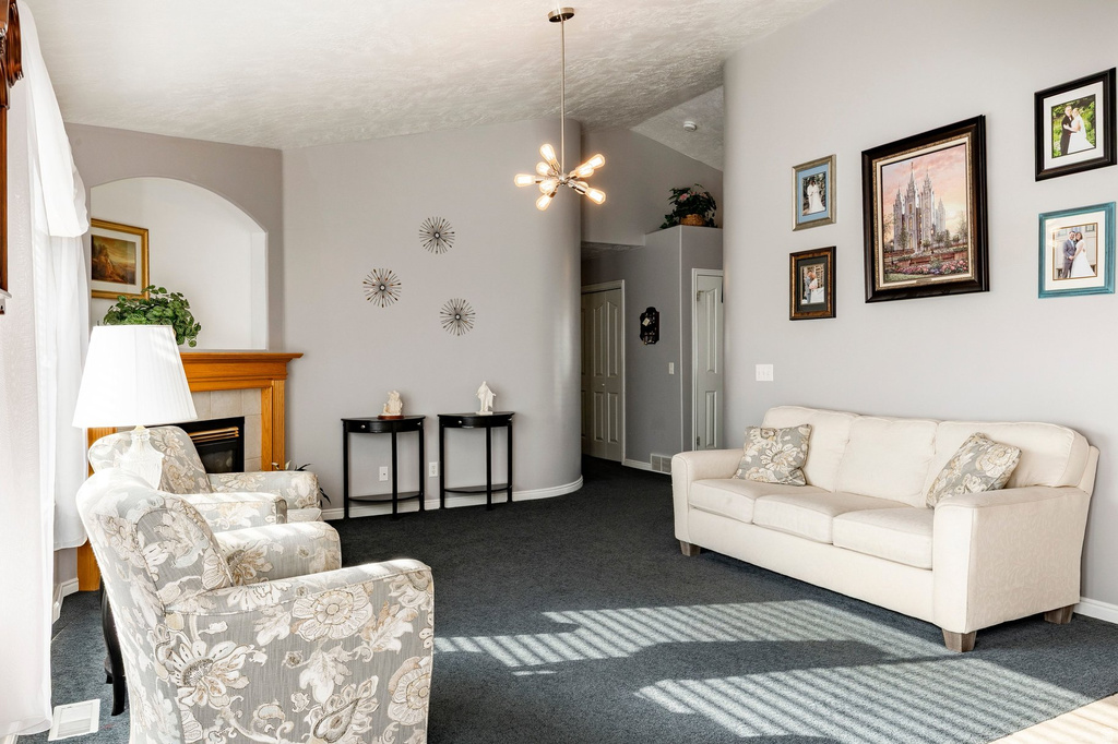 7737 S 5200 W West Jordan, UT 84081