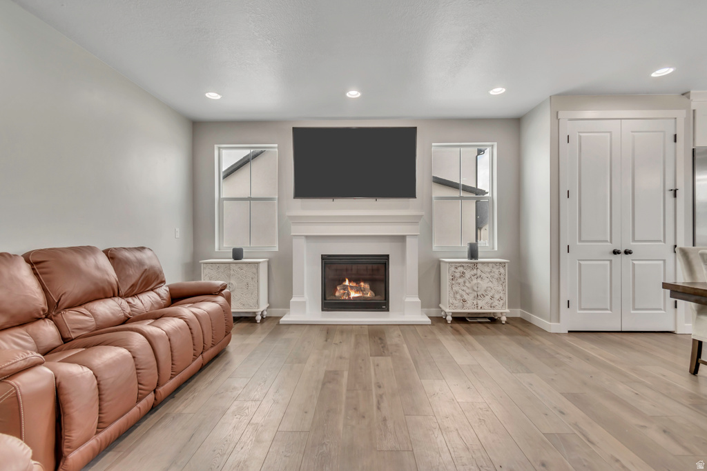 2434 N EURASION CRANE RD Clinton, UT 84015