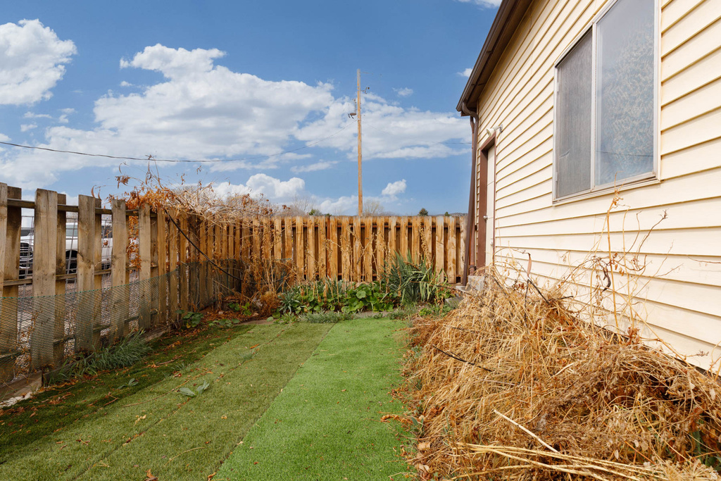 111 S 200 W Aurora, UT 84620