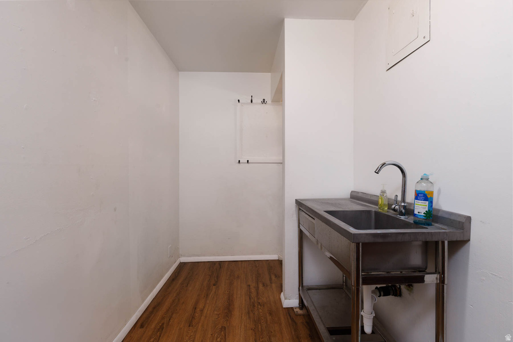 111 S 200 W Aurora, UT 84620