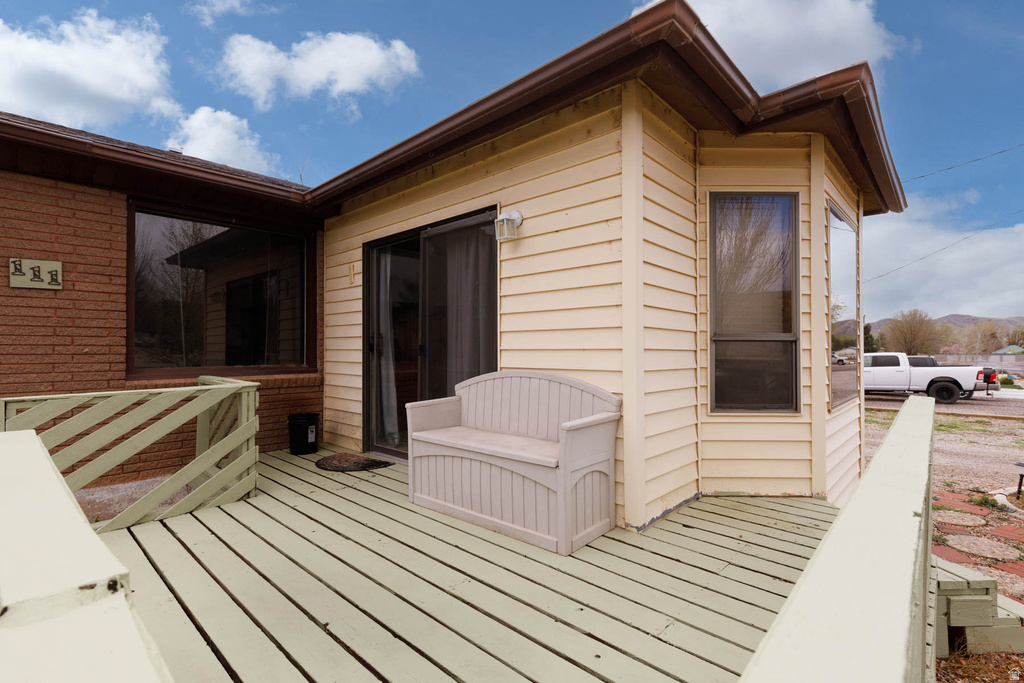 111 S 200 W Aurora, UT 84620