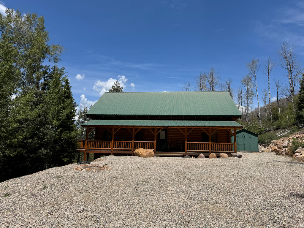 152 S PINE DR photo 2