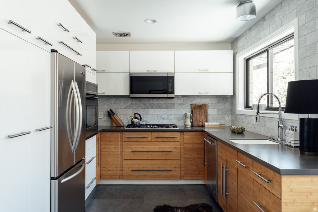 4296 MULHOLLAND ST Salt Lake City, UT 84124