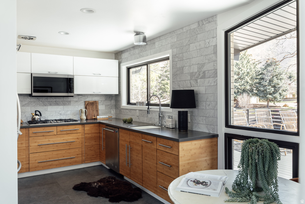 4296 MULHOLLAND ST Salt Lake City, UT 84124