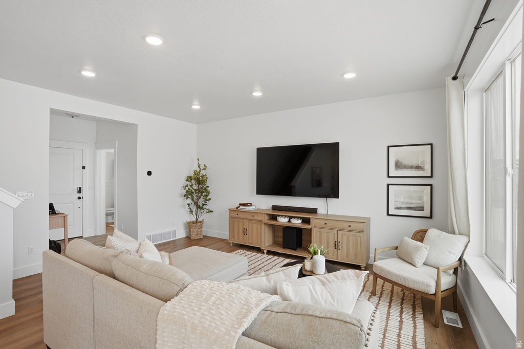 219 E 810 N Tooele, UT 84074