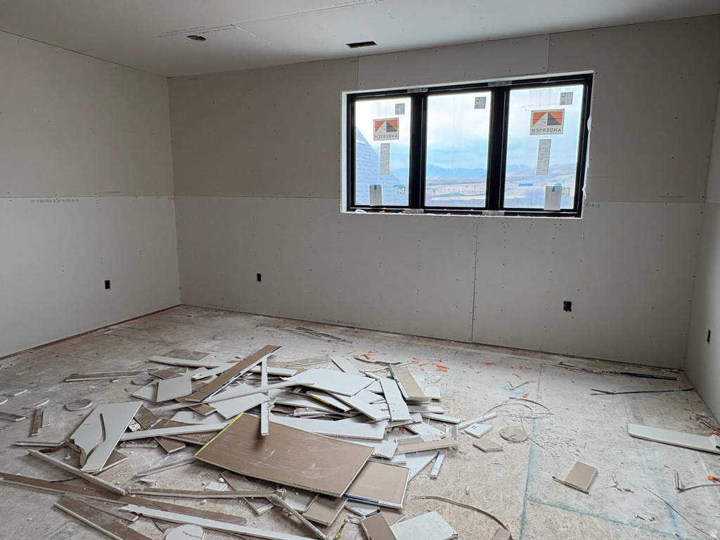 11850 N BURNING OAKS DR Highland, UT 84003