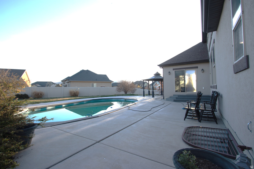 951 W GRIZZLY WULFF DR Bluffdale, UT 84065