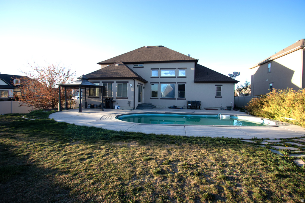 951 W GRIZZLY WULFF DR Bluffdale, UT 84065