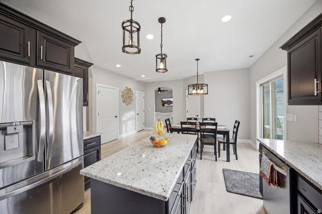 358 LAKEVIEW DR Lehi, UT 84043