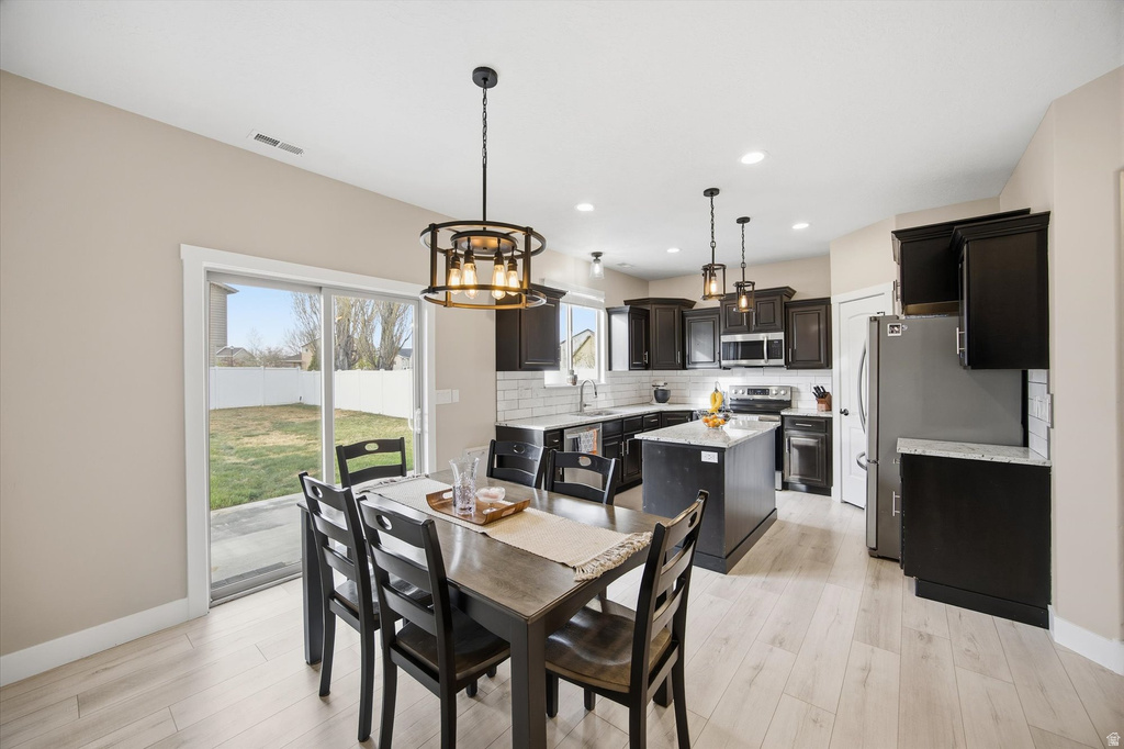 358 LAKEVIEW DR Lehi, UT 84043