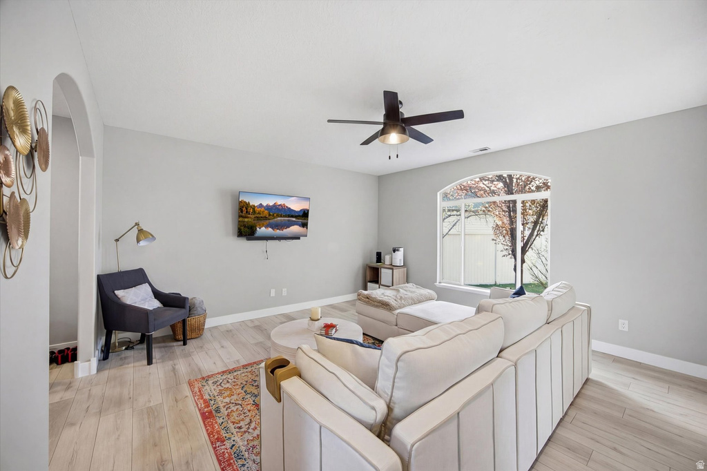 358 LAKEVIEW DR Lehi, UT 84043