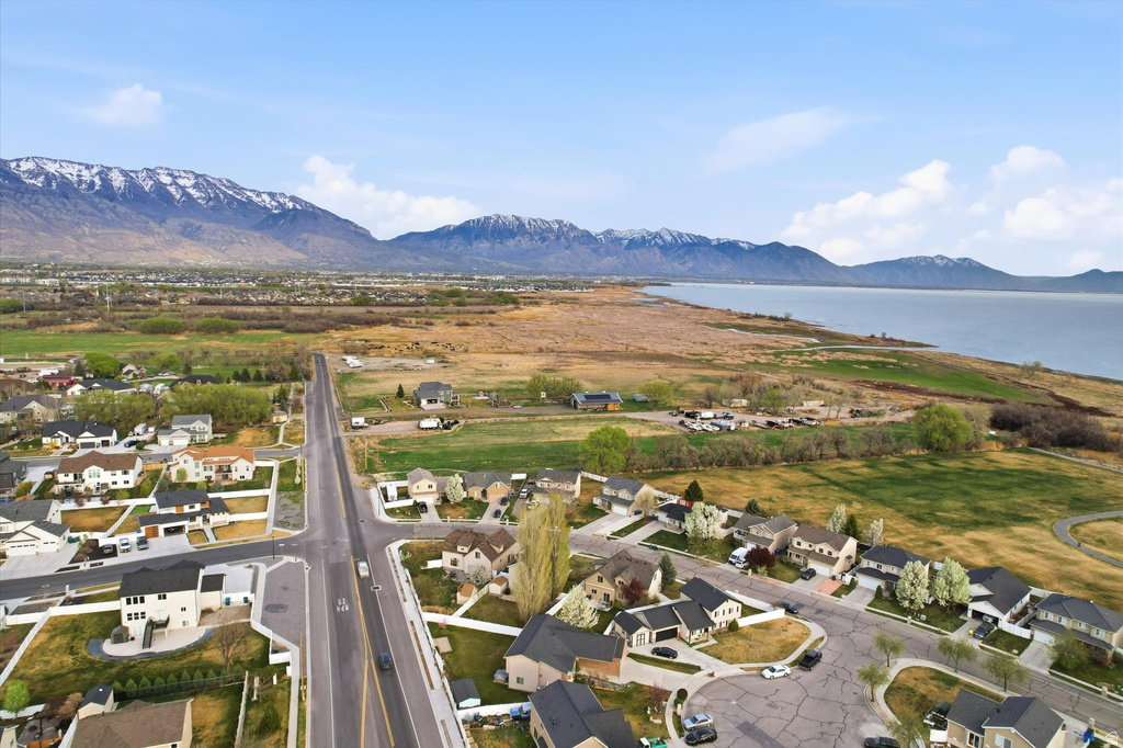 358 LAKEVIEW DR Lehi, UT 84043