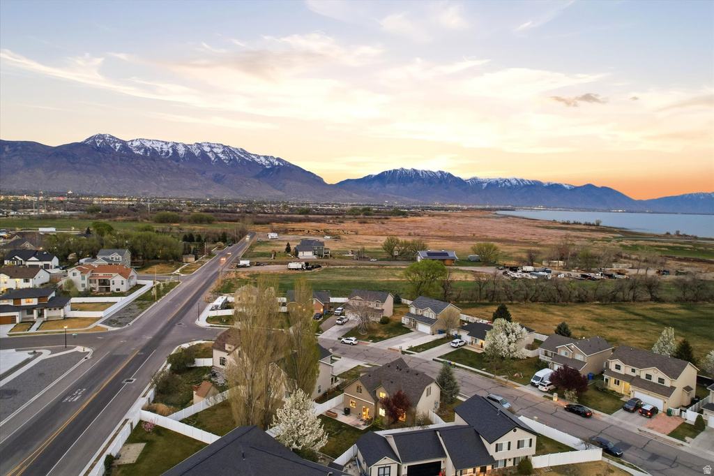 358 LAKEVIEW DR Lehi, UT 84043