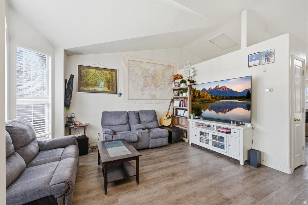 1037 W STATE CIR Salt Lake City, UT 84104