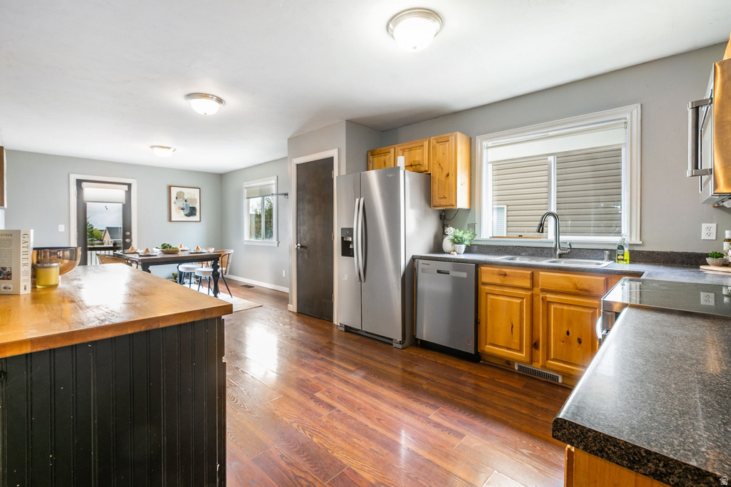 8349 S SAWTOOTH OAK DR West Jordan, UT 84081