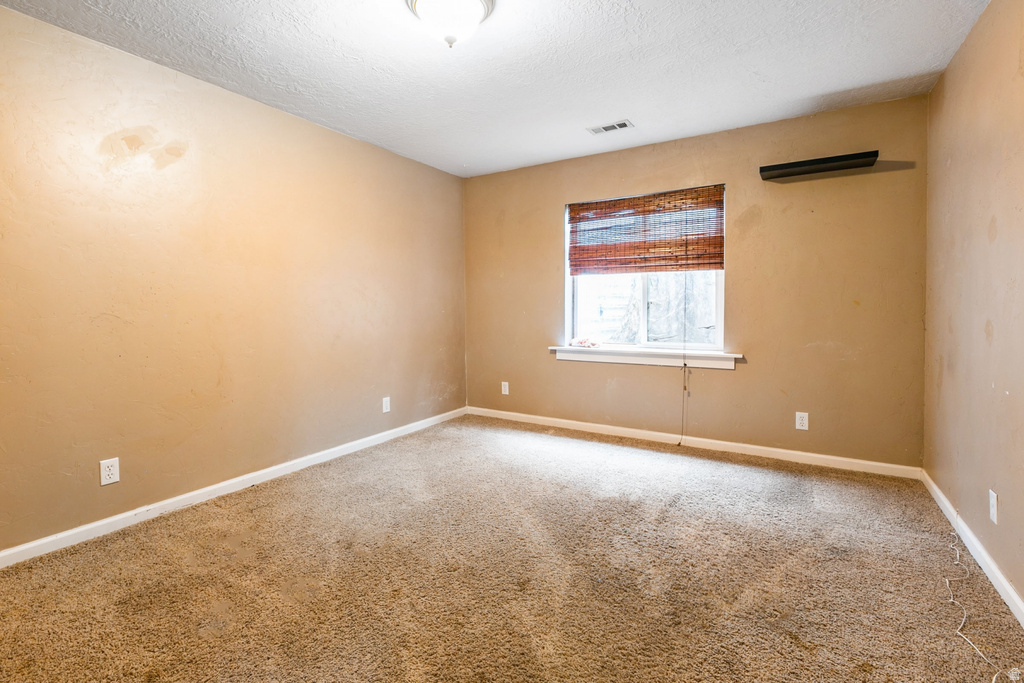 8349 S SAWTOOTH OAK DR West Jordan, UT 84081