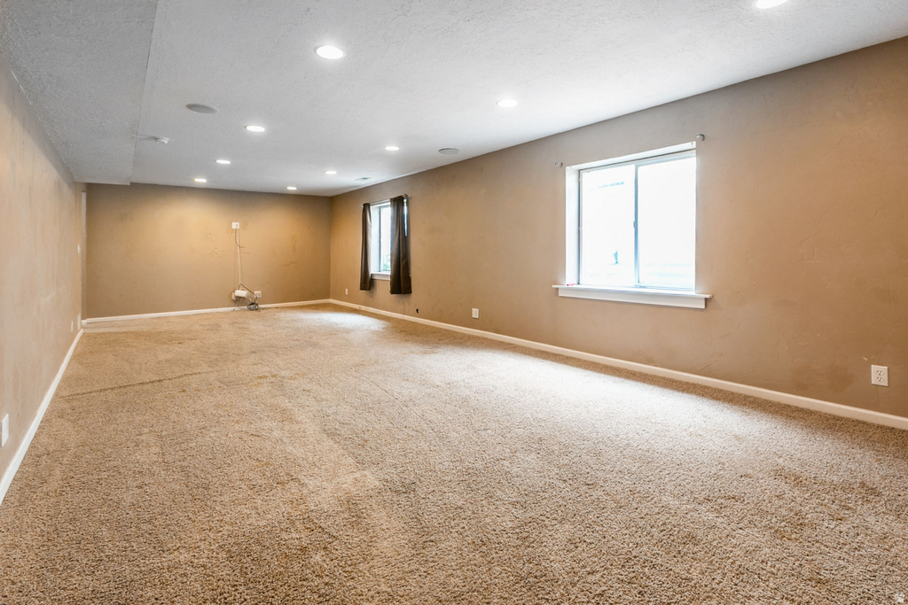 8349 S SAWTOOTH OAK DR West Jordan, UT 84081