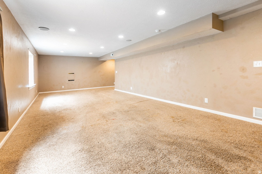 8349 S SAWTOOTH OAK DR West Jordan, UT 84081