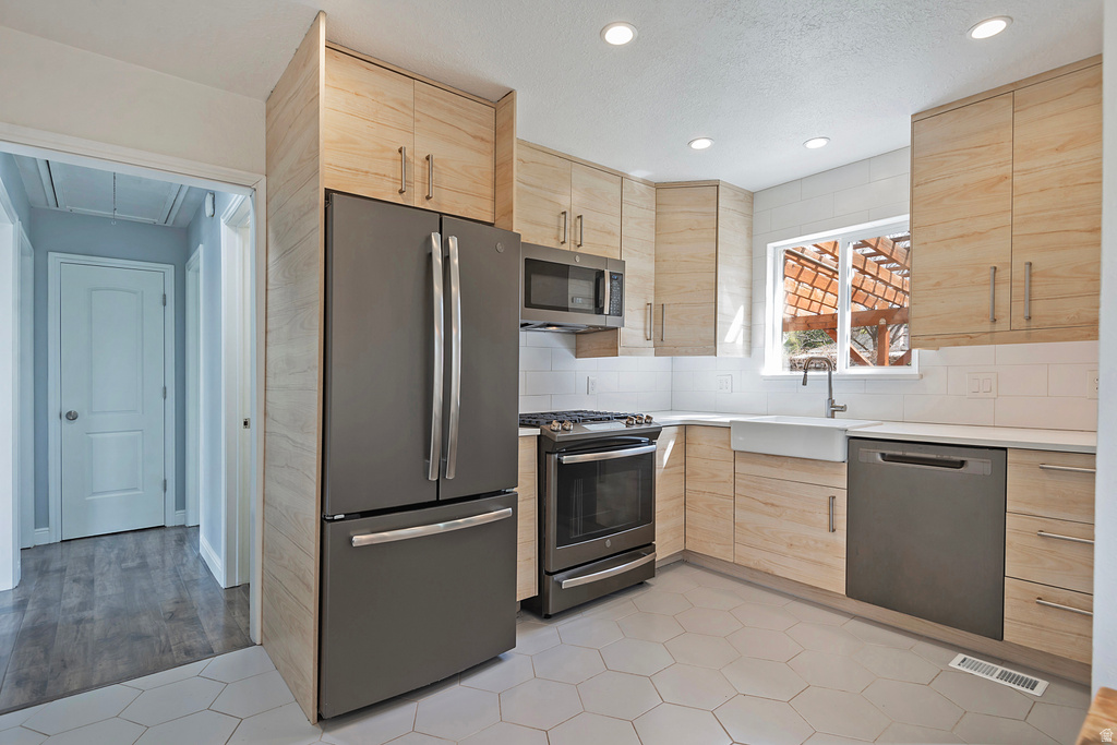 442 E BURTON AVE Salt Lake City, UT 84115